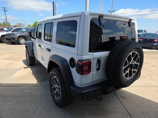 2025 Jeep Wrangler Sport S
