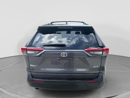 Magnetic Gray Metallic 2021 Toyota RAV4 XLE