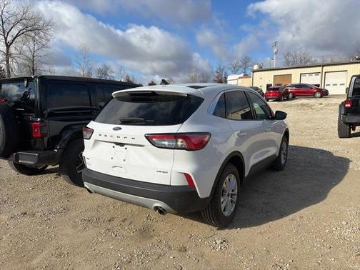 2021 Ford Escape SE