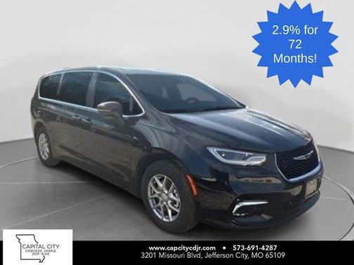 Diamond Black Crystal Pearlcoat 2026 Chrysler Pacifica L