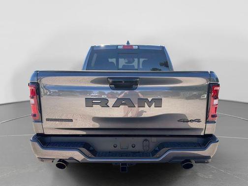 Granite Crystal Metallic Clearcoat 2026 RAM 1500 Big Horn/Lone Star