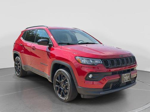 Red Hot Pearlcoat 2026 Jeep Compass Latitude