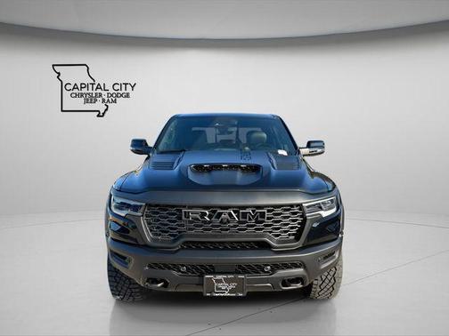 Diamond Black Crystal Pearlcoat 2026 RAM 1500 RHO Crew Cab 4x4 5'7' Box