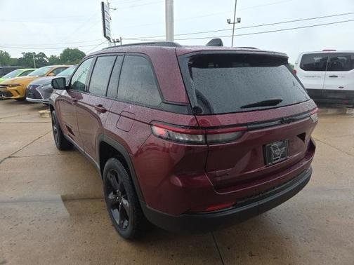 2025 Jeep Grand Cherokee Altitude