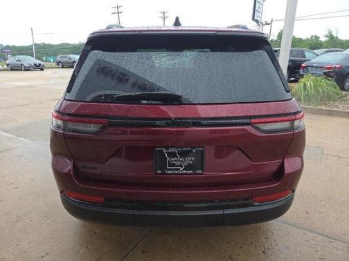 2025 Jeep Grand Cherokee Altitude