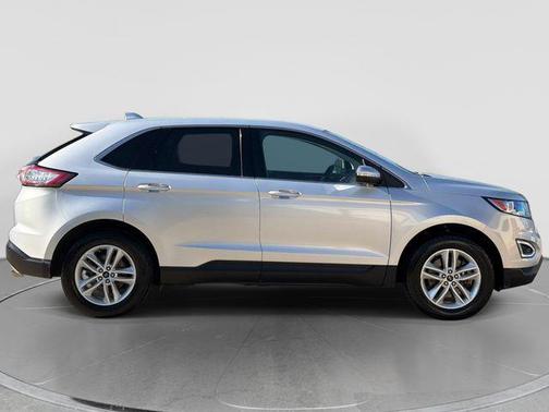 Ingot Silver 2017 Ford Edge SEL