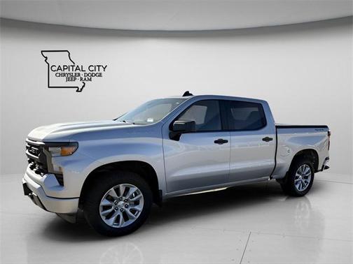 2022 Chevrolet Silverado 1500 Custom