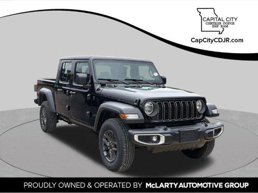 Black Clearcoat 2026 Jeep Gladiator Sport