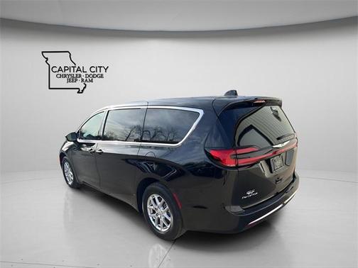 2026 Chrysler Pacifica L