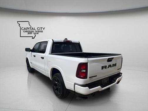 Bright White Clearcoat 2026 RAM 1500 Big Horn/Lone Star