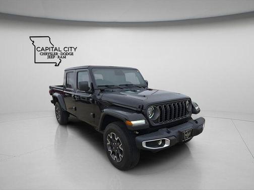 2026 Jeep Gladiator Sahara 4x4