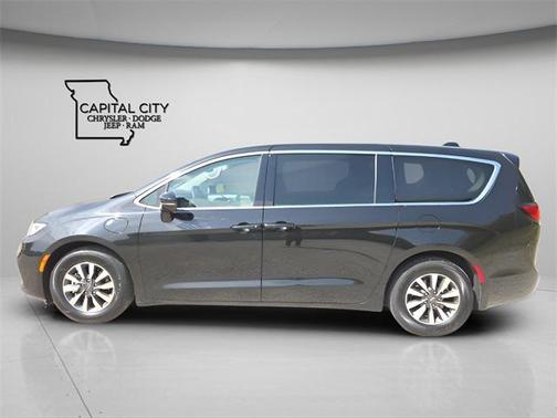 2024 Chrysler Pacifica Hybrid Select