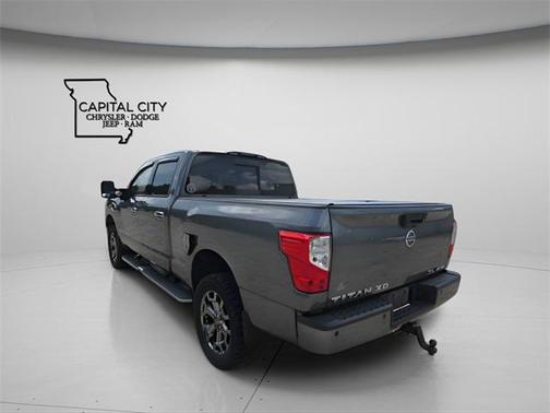2017 Nissan Titan XD SL