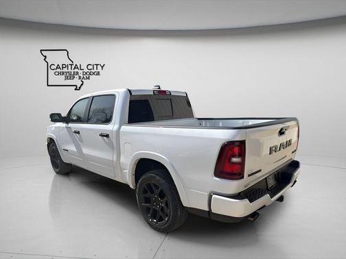 Ivory White Tri-Coat Pearlcoat 2026 RAM 1500 Laramie