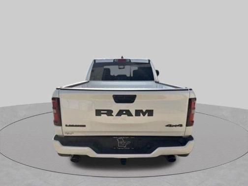 Ivory White Tri-Coat Pearlcoat 2026 RAM 1500 Laramie