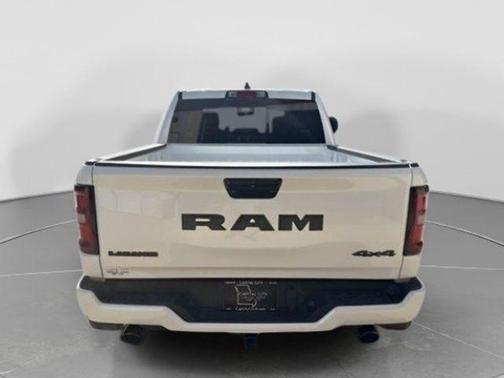 Ivory White Tri-Coat Pearlcoat 2026 RAM 1500 Laramie