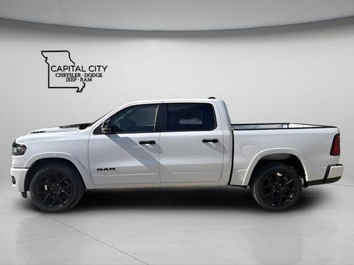 Ivory White Tri-Coat Pearlcoat 2026 RAM 1500 Laramie