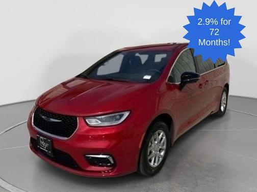 Red Hot Pearlcoat 2026 Chrysler Pacifica L