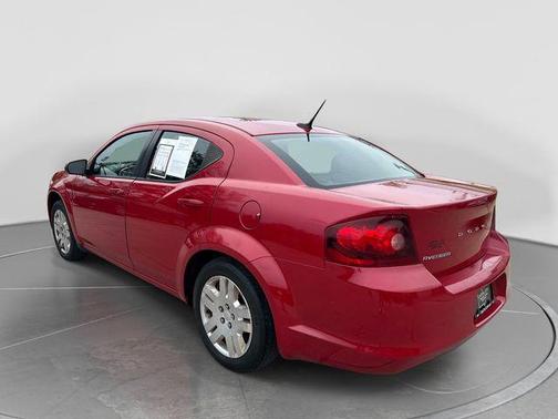 Redline 2 Coat Pearl 2014 Dodge Avenger SE