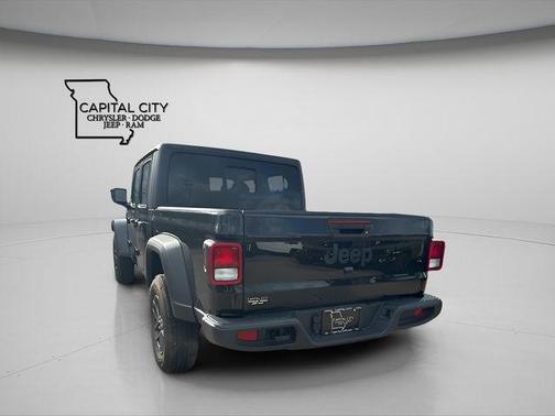 2025 Jeep Gladiator Sport S