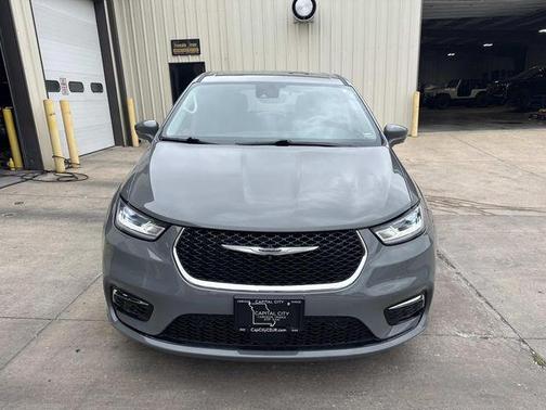 Ceramic Gray Clearcoat 2022 Chrysler Pacifica Hybrid Touring L