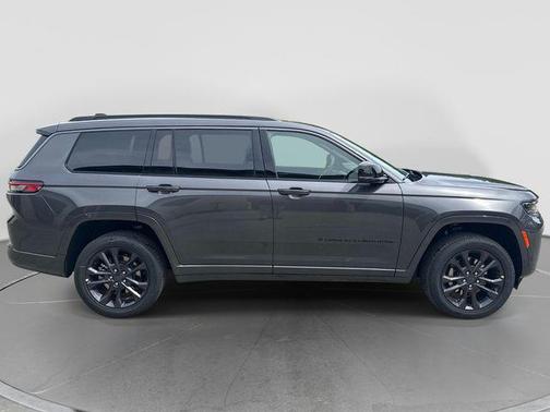 Baltic Gray Metallic Clearcoat 2026 Jeep Grand Cherokee L Limited