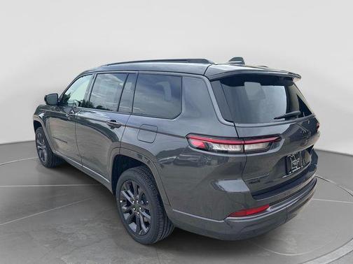 Baltic Gray Metallic Clearcoat 2026 Jeep Grand Cherokee L Limited