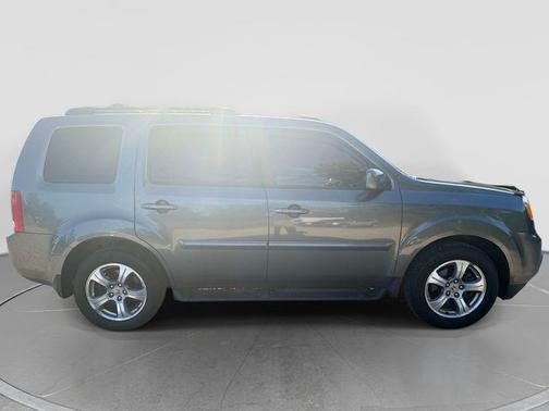 Alabaster Silver Metallic 2012 Honda Pilot EX-L
