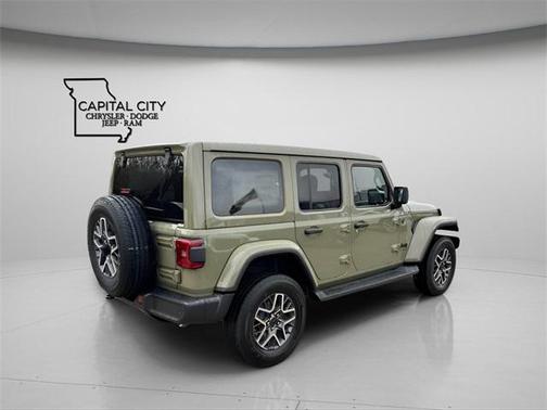 2026 Jeep Wrangler 4-Door Sahara 4x4
