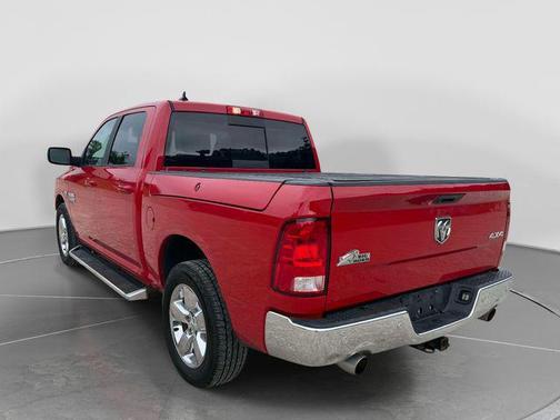 Flame Red Clearcoat 2019 RAM 1500 Big Horn