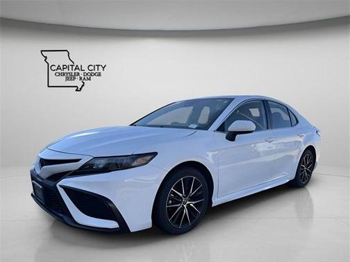 2024 Toyota Camry 