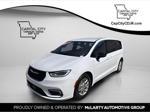 2025 Chrysler Pacifica L