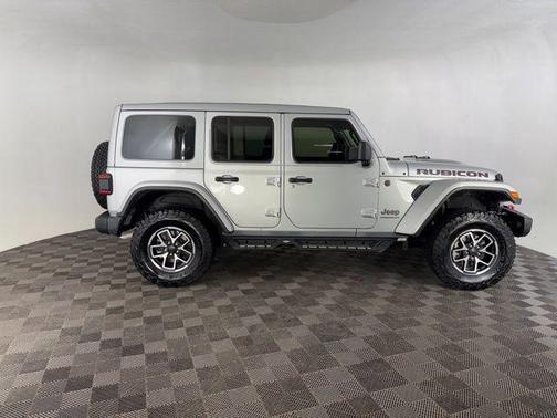 Silver Zynith Clearcoat 2024 Jeep Wrangler Rubicon