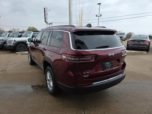 2025 Jeep Grand Cherokee L Laredo