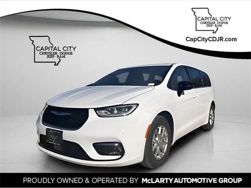 Bright White Clearcoat 2026 Chrysler Pacifica L