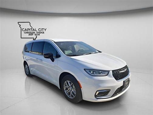Bright White Clearcoat 2026 Chrysler Pacifica L