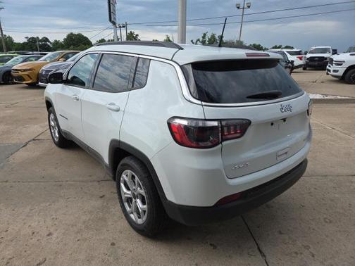 2025 Jeep Compass Latitude