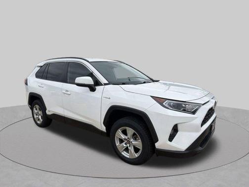 Super White 2021 Toyota RAV4 Hybrid XLE