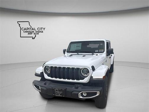 2026 Jeep Gladiator Sahara 4x4