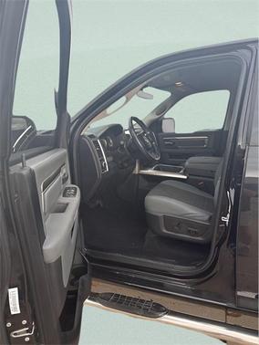 2018 RAM 2500 Big Horn Crew Cab 4x4 6'4' Box