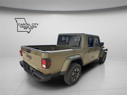 2026 Jeep Gladiator Sahara 4x4