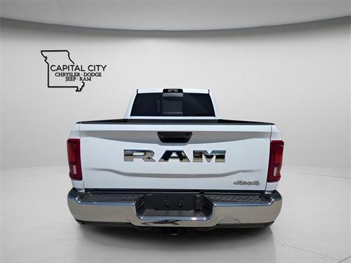 2025 RAM 2500 Tradesman Crew Cab 4x4 6'4' Box