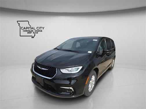 2025 Chrysler Pacifica L