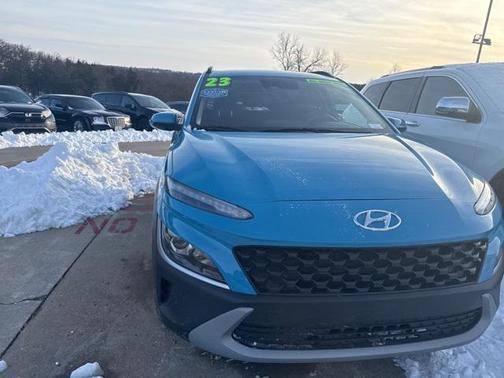 2023 Hyundai KONA SEL