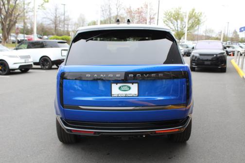 2025 Land Rover Range Rover SE