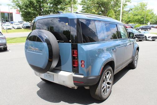 2025 Land Rover Defender S