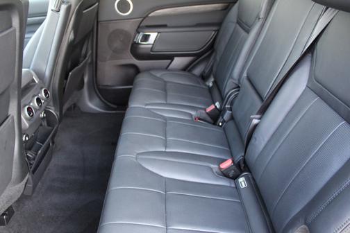 Photo 5 of 31 of 2018 Land Rover Discovery HSE