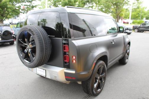 2024 Land Rover Defender S