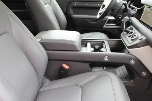 2024 Land Rover Defender S