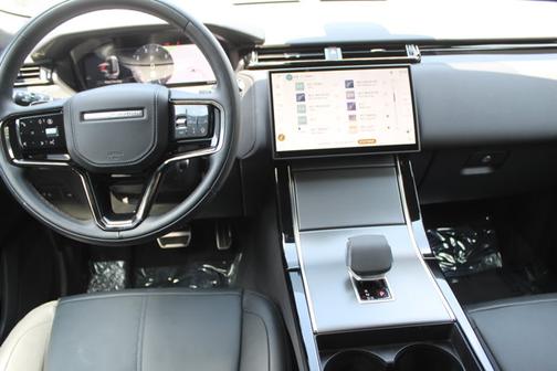 2025 Land Rover Range Rover Velar Dynamic SE